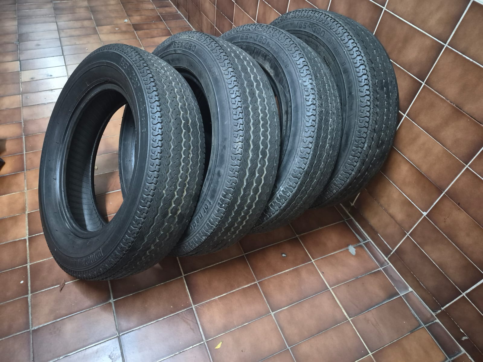 Kit 4 pneus pirelli tornado alfa  — foto 2