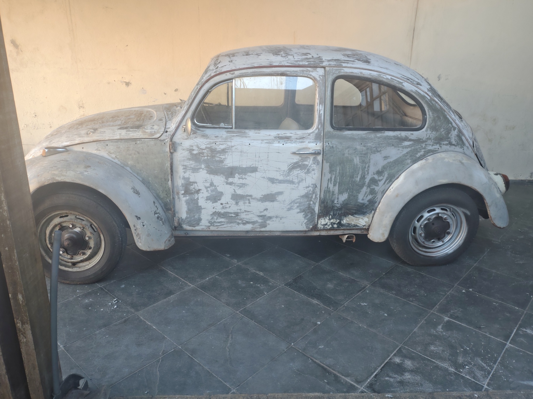 Carroceria Fusca 1200 Vigia menor — foto 3