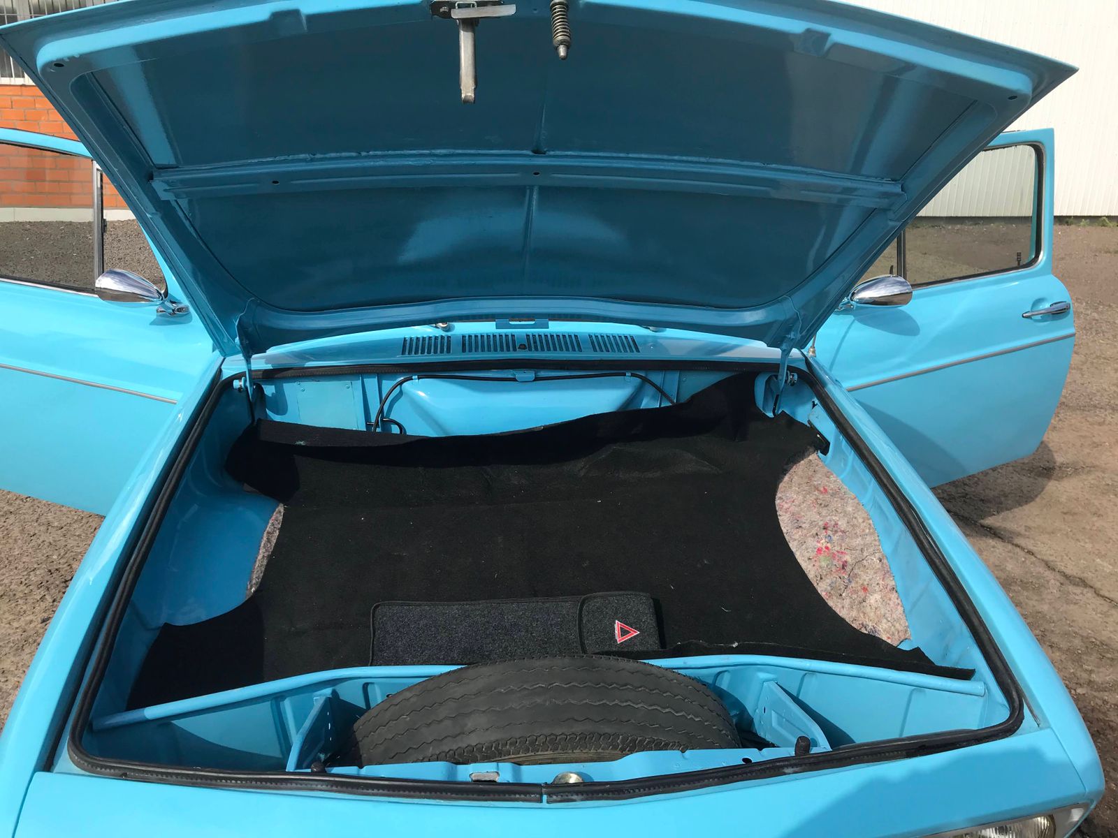 VW TL 1600, ano 1975, Placa Preta — foto 4