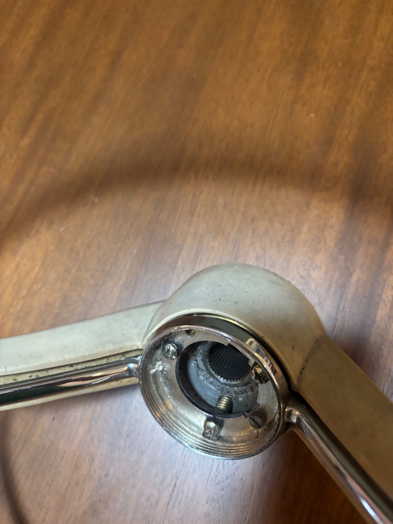 Volante cálice Marfim branco — foto 4